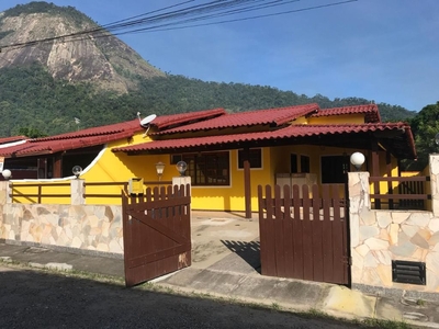 Casa em Centro, Maricá/RJ de 100m² 2 quartos à venda por R$ 379.000,00