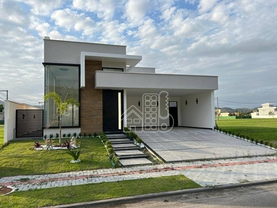 Casa em Centro, Maricá/RJ de 192m² 3 quartos à venda por R$ 979.000,00
