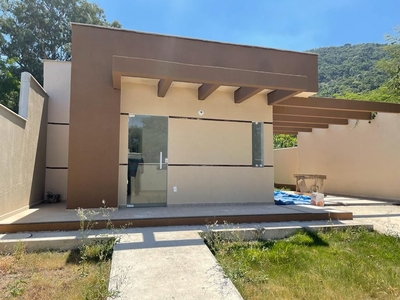 Casa em Chácaras de Inoã (Inoã), Maricá/RJ de 100m² 3 quartos à venda por R$ 379.000,00