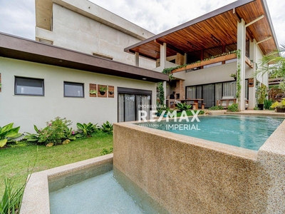 Casa em Chácaras São Carlos, Cotia/SP de 338m² 3 quartos à venda por R$ 3.949.000,00