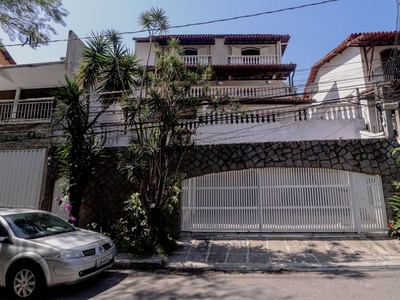 Casa em Charitas, Niterói/RJ de 579m² 8 quartos à venda por R$ 2.899.000,00