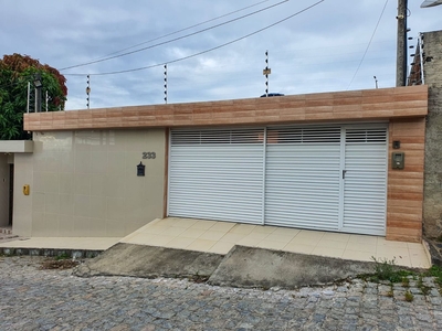 Casa em Cidade Alta, Caruaru/PE de 80m² 2 quartos à venda por R$ 289.000,00