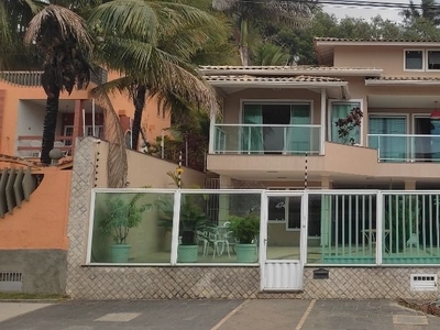 Casa em Costa Azul, Rio das Ostras/RJ de 320m² 6 quartos à venda por R$ 1.649.000,00