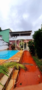 Casa em Curicica, Rio de Janeiro/RJ de 320m² 3 quartos à venda por R$ 888.998,00