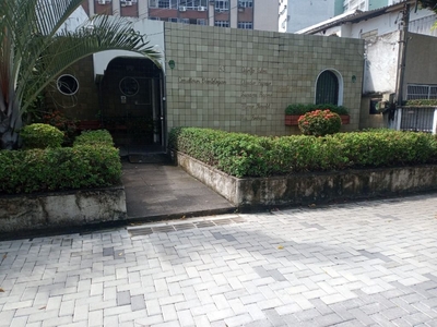 Casa em Espinheiro, Recife/PE de 292m² à venda por R$ 1.449.000,00