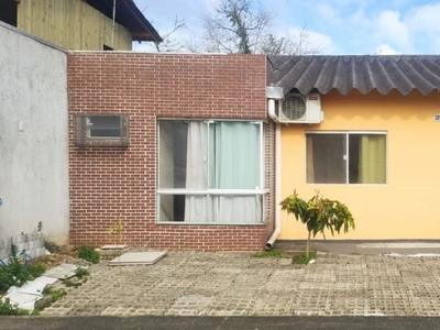Casa em Espinheiros, Itajaí/SC de 60m² 2 quartos à venda por R$ 299.000,00