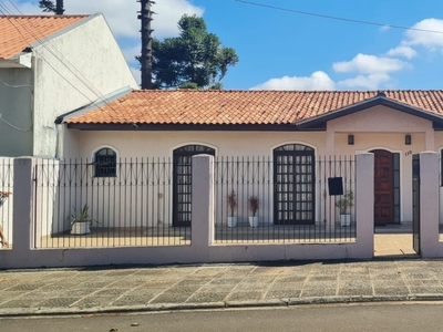 Casa em Estrela, Ponta Grossa/PR de 237m² 4 quartos à venda por R$ 749.000,00