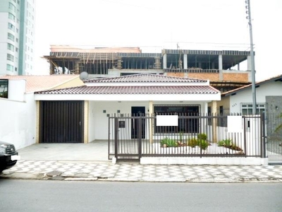 Casa em Fazenda, Itajaí/SC de 253m² 4 quartos à venda por R$ 1.799.000,00