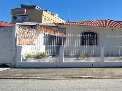 Casa em Flor de Nápolis, São José/SC de 175m² 3 quartos à venda por R$ 679.000,00