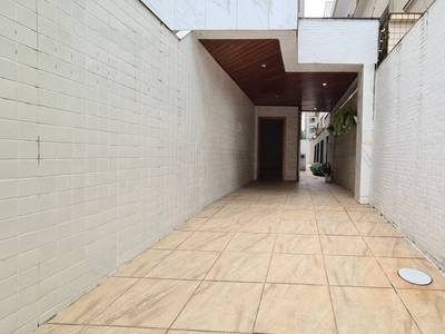 Casa em Gonzaga, Santos/SP de 146m² 3 quartos à venda por R$ 979.000,00