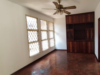 Casa em Higienópolis, Piracicaba/SP de 108m² 3 quartos para locação R$ 2.300,00/mes