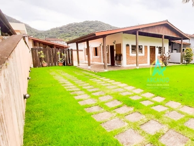Casa em Horto Florestal, Ubatuba/SP de 113m² 4 quartos à venda por R$ 637.500,00