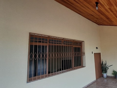 Casa em Independência, Ribeirão Preto/SP de 195m² 3 quartos à venda por R$ 455.000,00