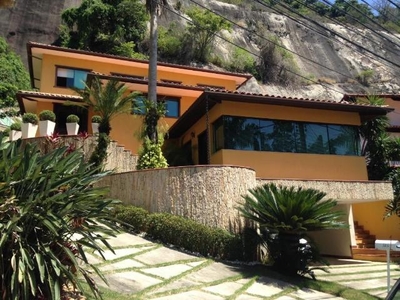Casa em Itacoatiara, Niterói/RJ de 400m² 3 quartos à venda por R$ 2.499.000,00