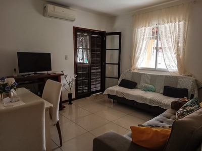 Casa em Itaipu, Niterói/RJ de 114m² 2 quartos à venda por R$ 549.000,00