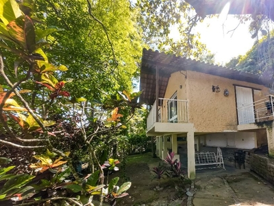 Casa em Itaipu, Niterói/RJ de 188m² 4 quartos à venda por R$ 619.000,00