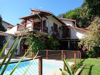 Casa em Itaipu, Niterói/RJ de 260m² 4 quartos à venda por R$ 1.049.000,00