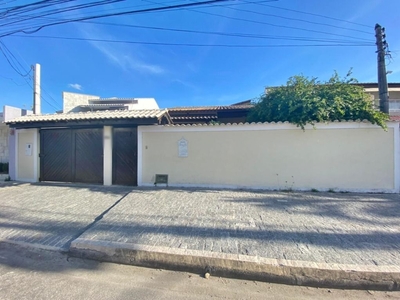Casa em Itaipu, Niterói/RJ de 270m² 3 quartos à venda por R$ 739.000,00