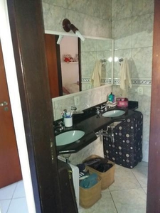 Casa em Itaipu, Niterói/RJ de 450m² 5 quartos à venda por R$ 949.000,00