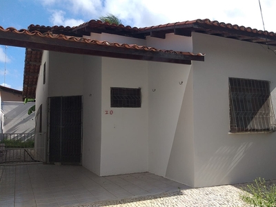 Casa em Itaperi, Fortaleza/CE de 78m² 3 quartos à venda por R$ 284.000,00