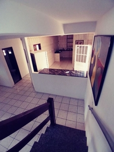 Casa em Itapuã, Salvador/BA de 360m² 4 quartos à venda por R$ 449.000,00
