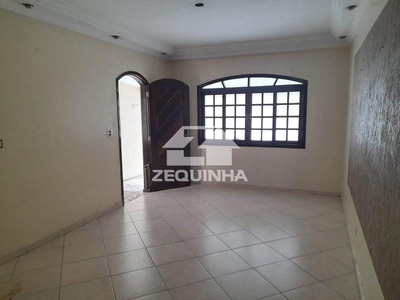 Casa em Jaguaribe, Osasco/SP de 180m² 4 quartos à venda por R$ 599.000,00