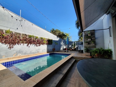 Casa em Jardim Aeroporto, Marília/SP de 10m² 3 quartos à venda por R$ 679.000,00