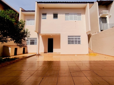 Casa em Jardim Alvorada, Londrina/PR de 176m² 3 quartos à venda por R$ 559.000,00