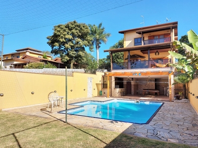 Casa em Jardim Colibri, Cotia/SP de 460m² 3 quartos à venda por R$ 1.299.000,00