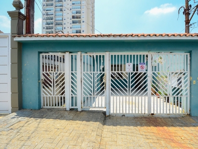 Casa em Jardim da Glória, São Paulo/SP de 239m² 7 quartos à venda por R$ 849.000,00