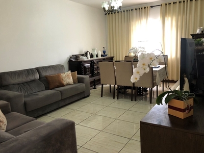 Casa em Jardim das Nações, Taubaté/SP de 340m² 2 quartos à venda por R$ 1.499.000,00