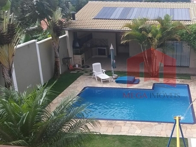 Casa em Jardim dos Pinheiros, Atibaia/SP de 230m² 3 quartos à venda por R$ 949.000,00