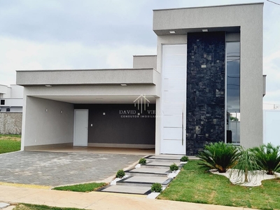 Casa em Jardim Esmeraldas, Aparecida de Goiânia/GO de 160m² 3 quartos à venda por R$ 1.249.000,00