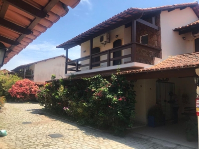 Casa em Jardim Flamboyant, Cabo Frio/RJ de 150m² 4 quartos à venda por R$ 799.000,00