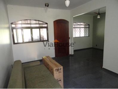 Casa em Jardim Irajá, Ribeirão Preto/SP de 260m² 3 quartos à venda por R$ 569.000,00