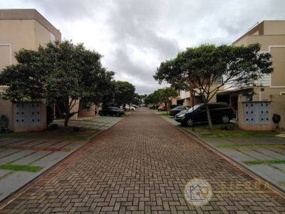 Casa em Jardim Jóquei Club, Londrina/PR de 140m² 3 quartos à venda por R$ 598.900,00