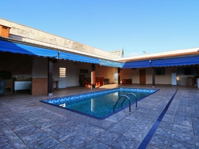 Casa em Jardim Kennedy, Rio Claro/SP de 260m² 3 quartos à venda por R$ 689.000,00