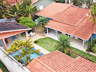 Casa em Jardim Maria Tereza, Cotia/SP de 570m² 3 quartos à venda por R$ 1.699.000,00