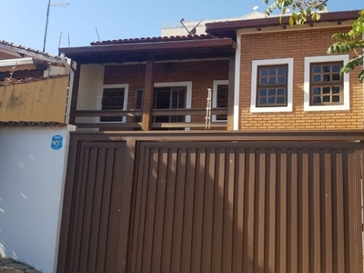 Casa em Jardim Mauá Ii, Jaguariúna/SP de 240m² 4 quartos à venda por R$ 689.000,00