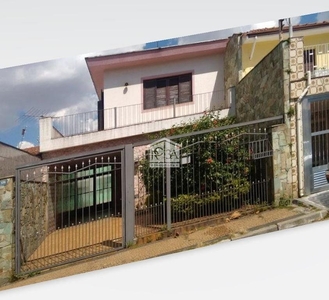 Casa em Jardim Munhoz, Guarulhos/SP de 298m² 3 quartos à venda por R$ 699.000,00