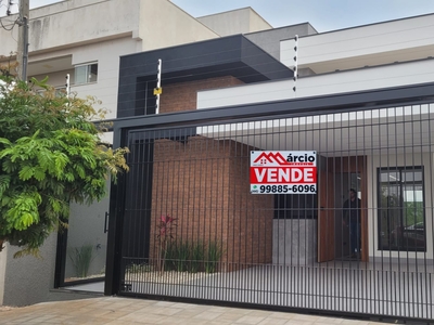 Casa em Jardim Oriental, Maringá/PR de 140m² 3 quartos à venda por R$ 849.000,00