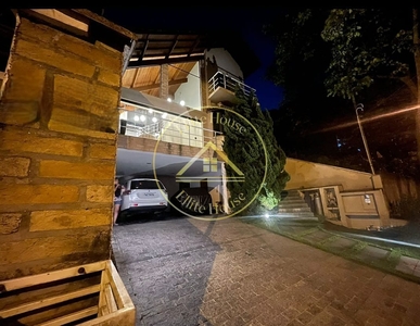Casa em Jardim Paulista, Itapevi/SP de 320m² 3 quartos à venda por R$ 979.000,00