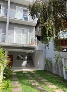 Casa em Jardim Rio das Pedras, Cotia/SP de 136m² 3 quartos à venda por R$ 699.000,00