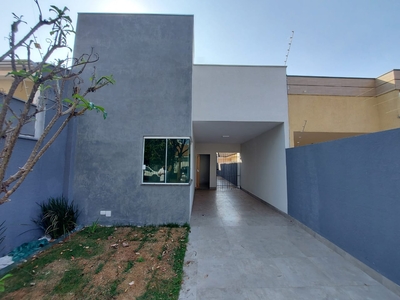 Casa em Jardim Santa Rosa, Maringá/PR de 116m² 3 quartos à venda por R$ 409.000,00