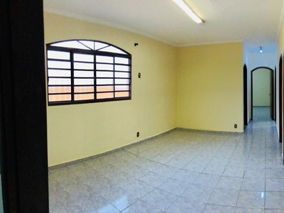 Casa em Jardim Satélite, São José dos Campos/SP de 217m² 4 quartos à venda por R$ 774.000,00
