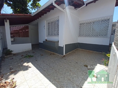 Casa em Jardim Topázio, São José dos Campos/SP de 0m² 3 quartos à venda por R$ 449.000,00