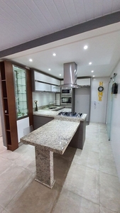 Casa em Lídia Duarte, Camboriú/SC de 190m² 3 quartos à venda por R$ 574.000,00