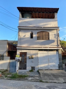 Casa em Lindo Parque, São Gonçalo/RJ de 135m² 3 quartos à venda por R$ 129.000,00