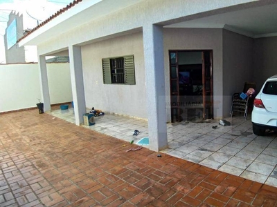 Casa em Loteamento Gameleira, Rio Verde/GO de 160m² 3 quartos à venda por R$ 479.000,00