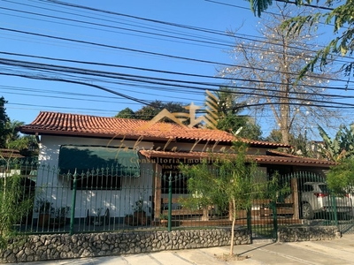 Casa em Maria Paula, Niterói/RJ de 408m² 6 quartos à venda por R$ 1.099.000,00
